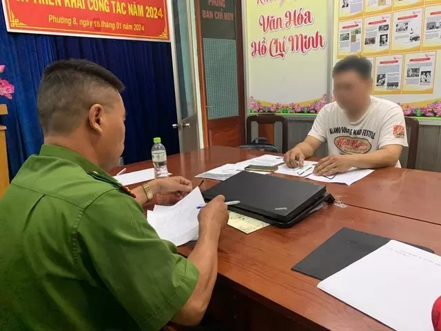 Phẫn nộ cô gái tự làm đám ma dù còn sống sờ sờ, câu like Quốc tang Tổng bí thư - Hình 6