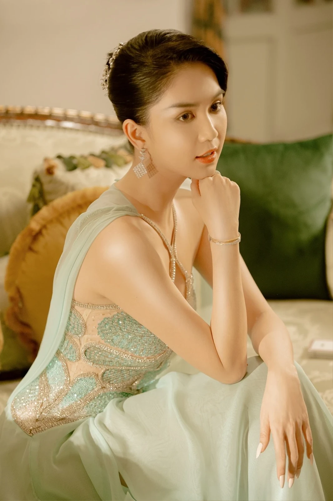 Ngọc Trinh kín tiếng hậu ồn ào, thú nhận được trả tiền tỷ chỉ để làm việc này - Hình 2