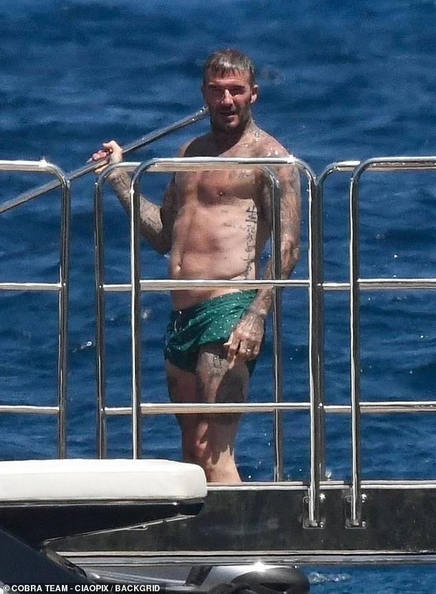 Beckham bị tẩy chay chỉ vì đi câu cá, nhờ phản ứng của CĐM mới vỡ lẽ? - Hình 6