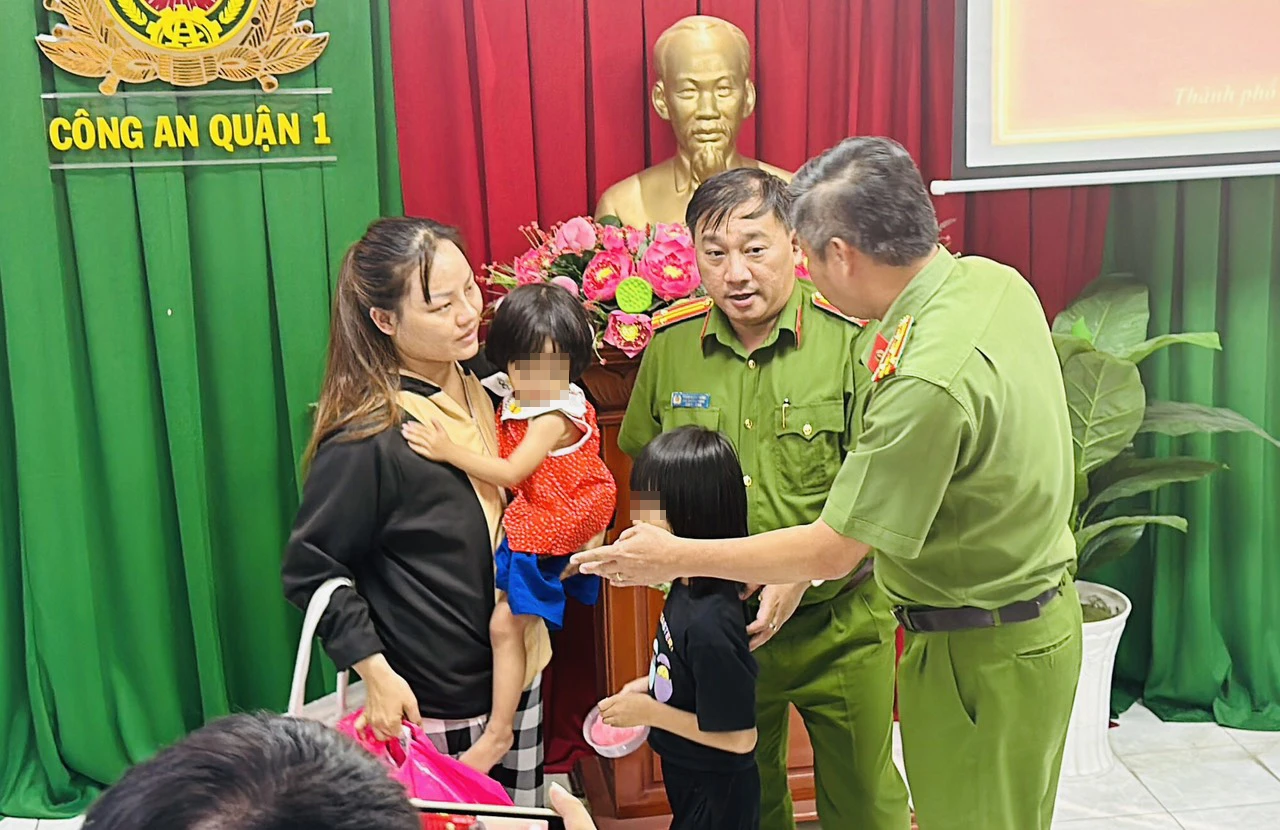 Tìm thấy hai em đi bắt cá không về ở Sapa, 3 ngày nhịn đói trên mái trường học - Hình 6