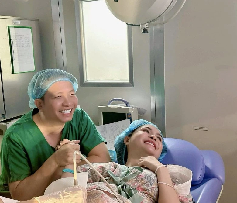 Đoàn Di Băng đột ngột tạm biệt, gửi lời biết ơn giữa lúc mang thai con thứ 4 - Hình 1