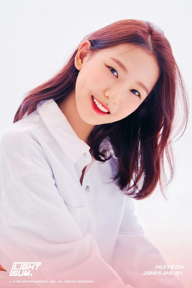 Lightsum: Em gái (G)I-DLE, sở hữu thành viên có visual hệt Nayeon và Jennie - Hình 10