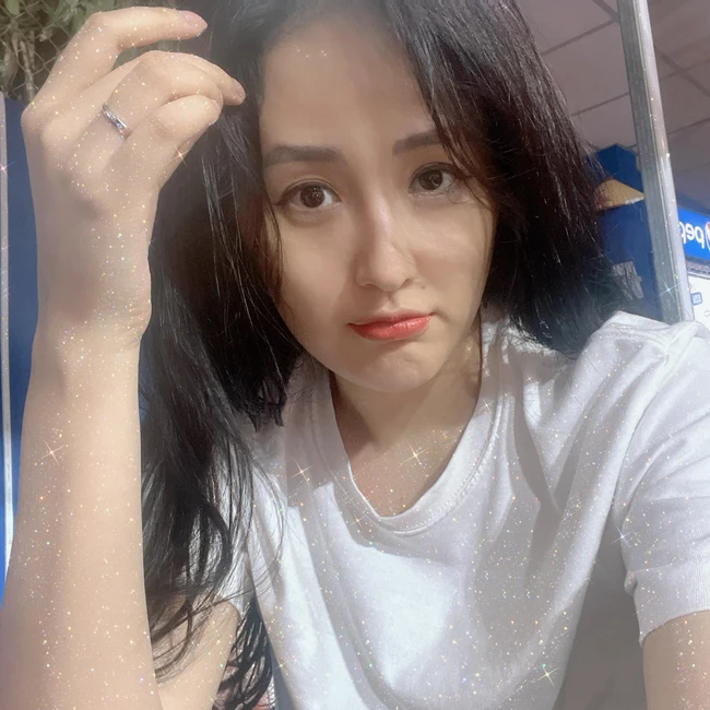 Mai Phương Thúy phủ nhận tin đồn cưới chồng, thông báo tất cả bài đăng là giả - Hình 3