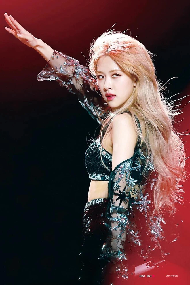 Ahyeon (BABYMONSTER) thôi miên fan, sở hữu một tuyệt kỹ giống hệt Rosé - Hình 6