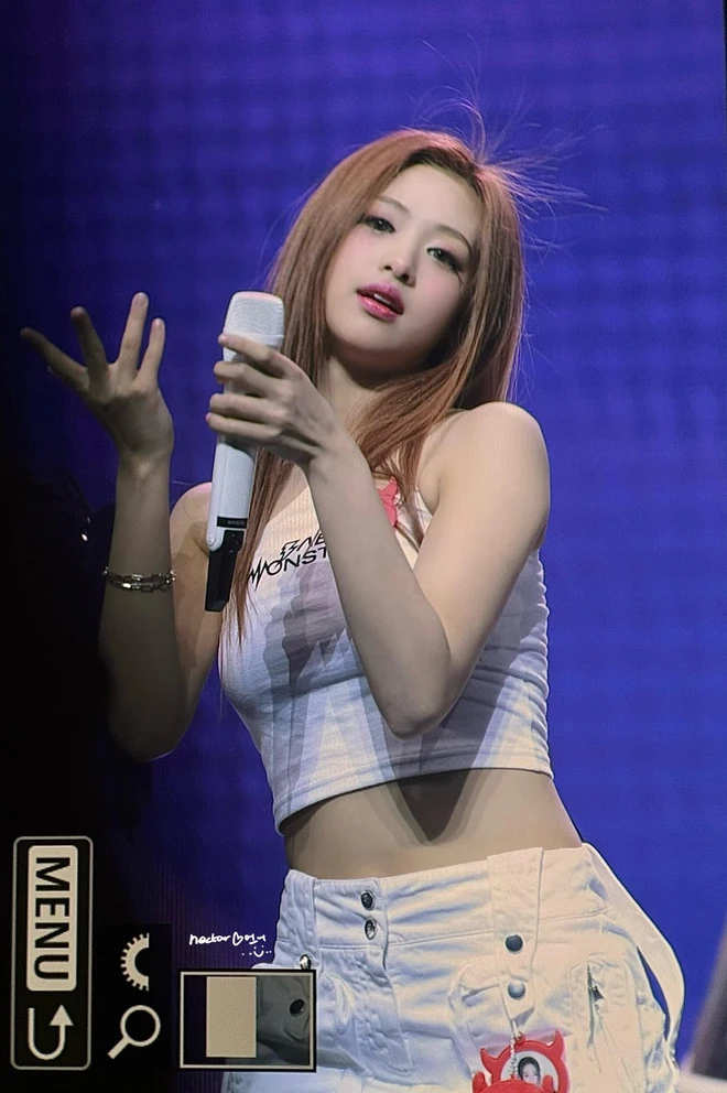 Ahyeon (BABYMONSTER) thôi miên fan, sở hữu một tuyệt kỹ giống hệt Rosé - Hình 3