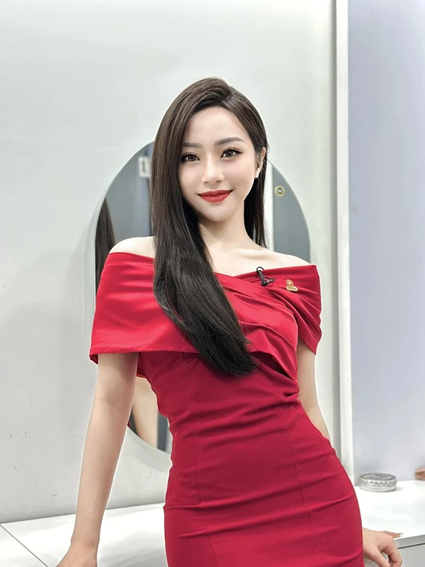 MC Phương Anh: bình luận EURO ấn tượng, sắc vóc cực chiến - Hình 3