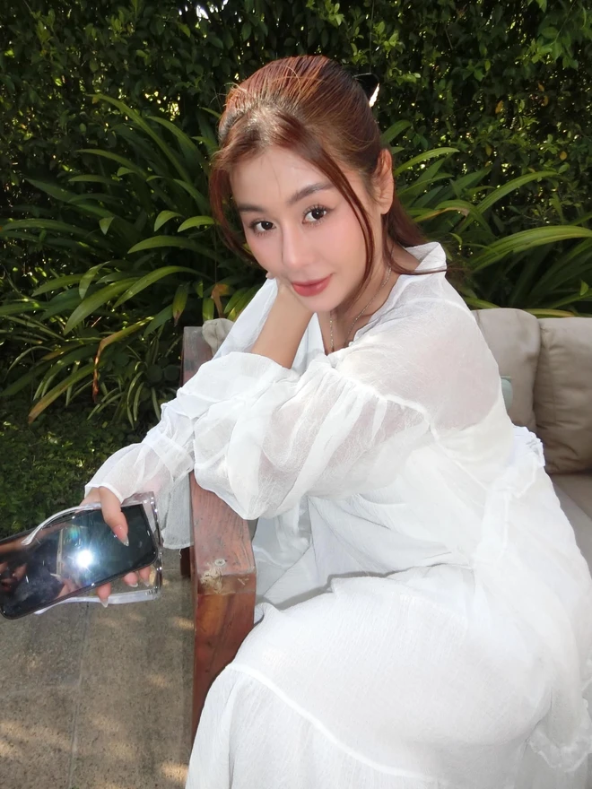 Một tiktoker đào quá khứ Nam Thư 13 năm trước, cầm nhầm quen tay vẫn không bỏ? - Hình 1