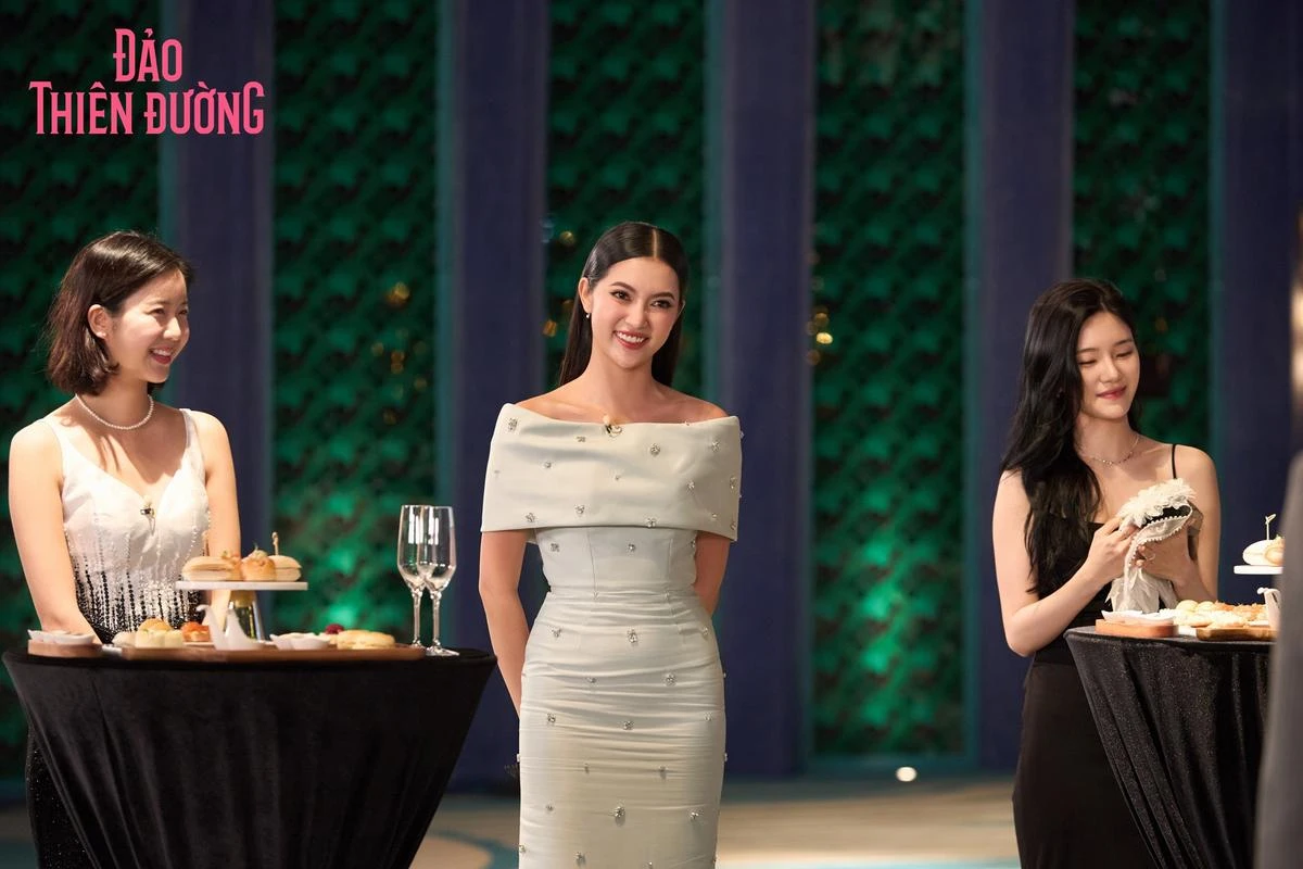 Một Á hậu chưa hết nhiệm kỳ đã kéo 5 vali đi kiếm người yêu, ngồi show hẹn hò - Hình 6