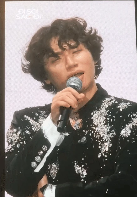 Show diễn đầu tiên của Daesung tại Việt Nam: Đam mê tấu hài, live nuốt đĩa loạt hit BIGBANG khiến fan khóc nấc! - Hình 2