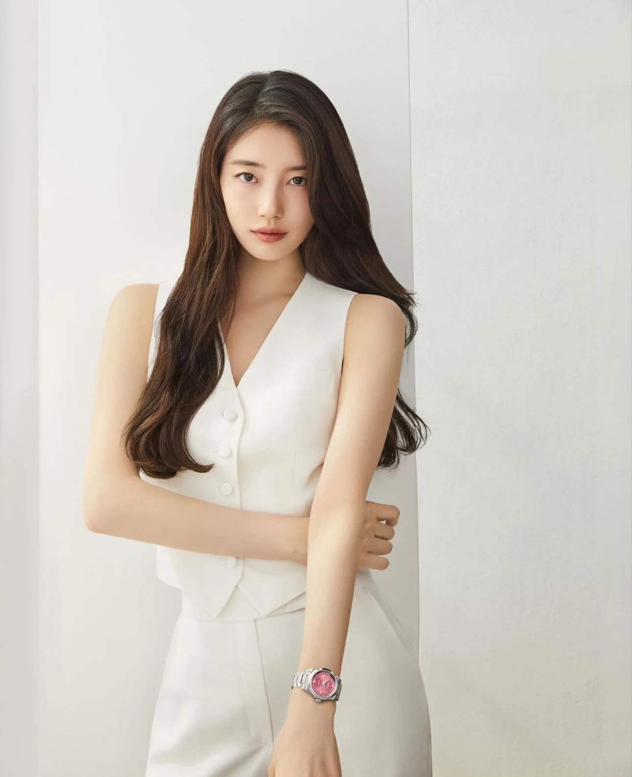 Suzy kỷ niệm 14 năm gia nhập làng giải trí - Hình 3