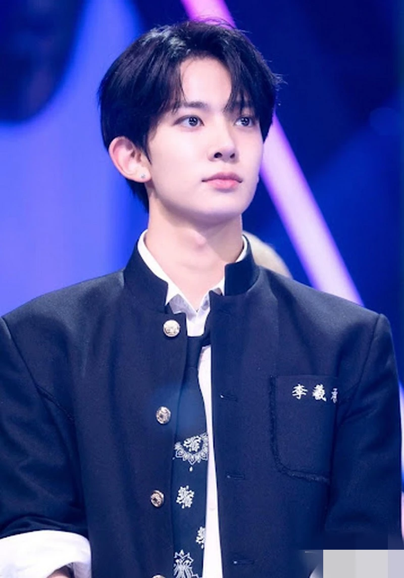 Heeseung (ENHYPEN): Idol chiều fan Việt hết mực, vừa bại dưới tay Jennie - Hình 2