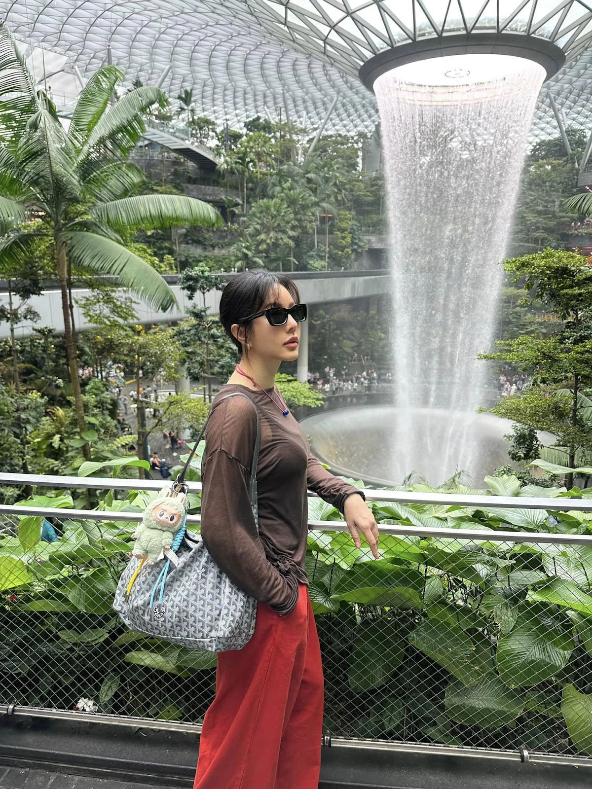 Hằng Du Mục được bạn thân Trấn Thành ra mặt bảo kê, chồng tới số? - Hình 2