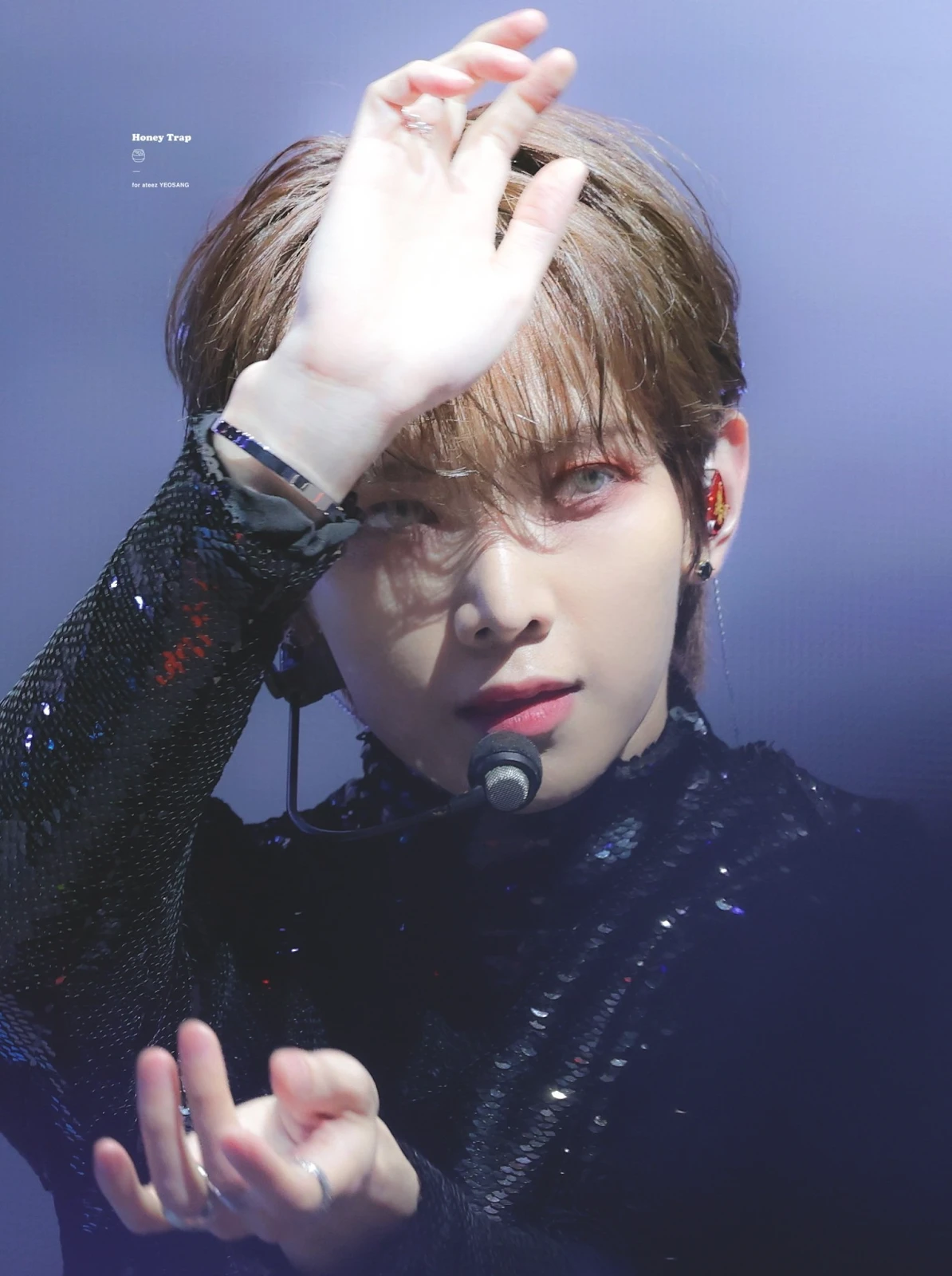 Yeosang: Em bé của nhóm ATEEZ, độc lạ có vết bớt hình trái tim trên cơ thể - Hình 6