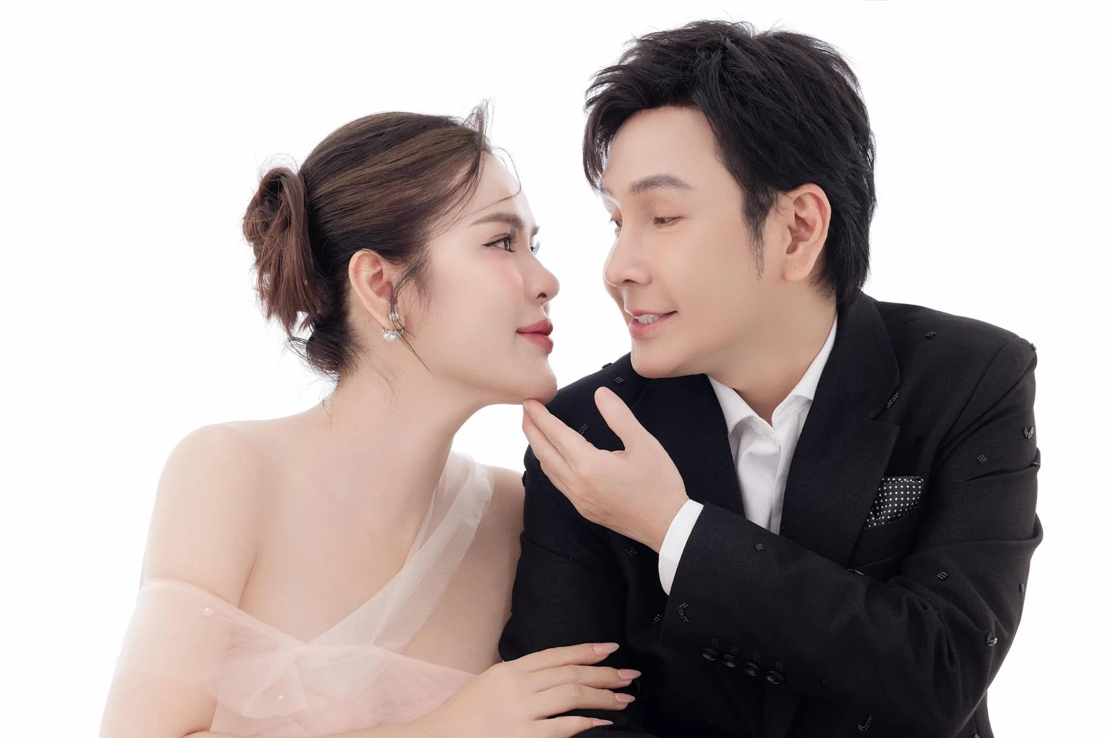 NSƯT Kim Tiểu Long không xe xua như Vũ Luân, lộ cơ ngơi ở Mỹ gây choáng - Hình 8
