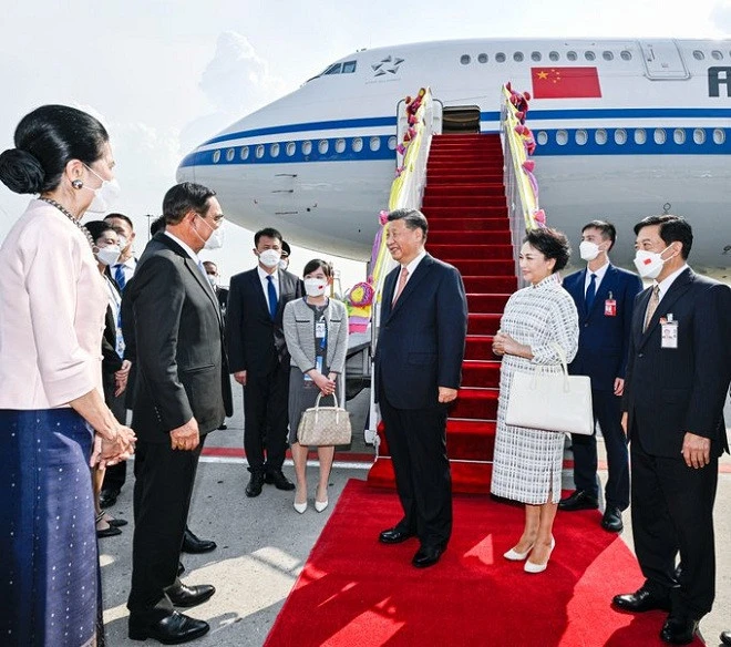 Bành Lệ Viên: Từ hoa khôi làng nhạc đến Đệ nhất phu nhân Trung Quốc - Hình 7