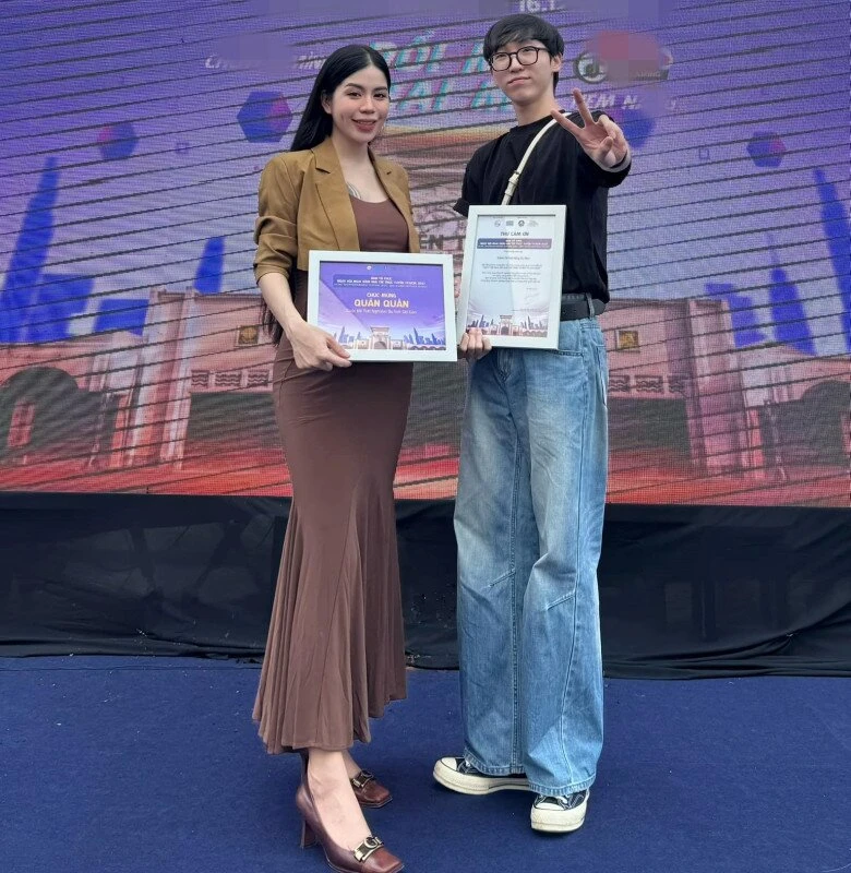 Em trai Hằng Du Mục ra mặt, hé lộ tình trạng của chị gái, gọi anh rể bằng từ sốc - Hình 5