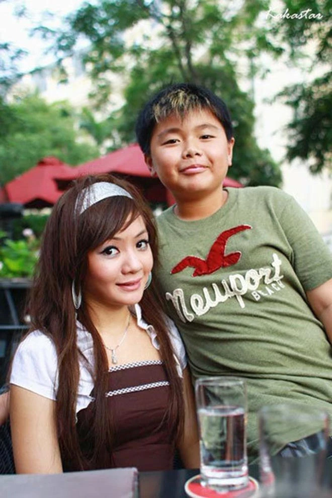 Rich Anh Tuấn: Em trai bé Xuân Mai, bỏ hát qua Mỹ bán phở, làm trợ giảng ĐH - Hình 5