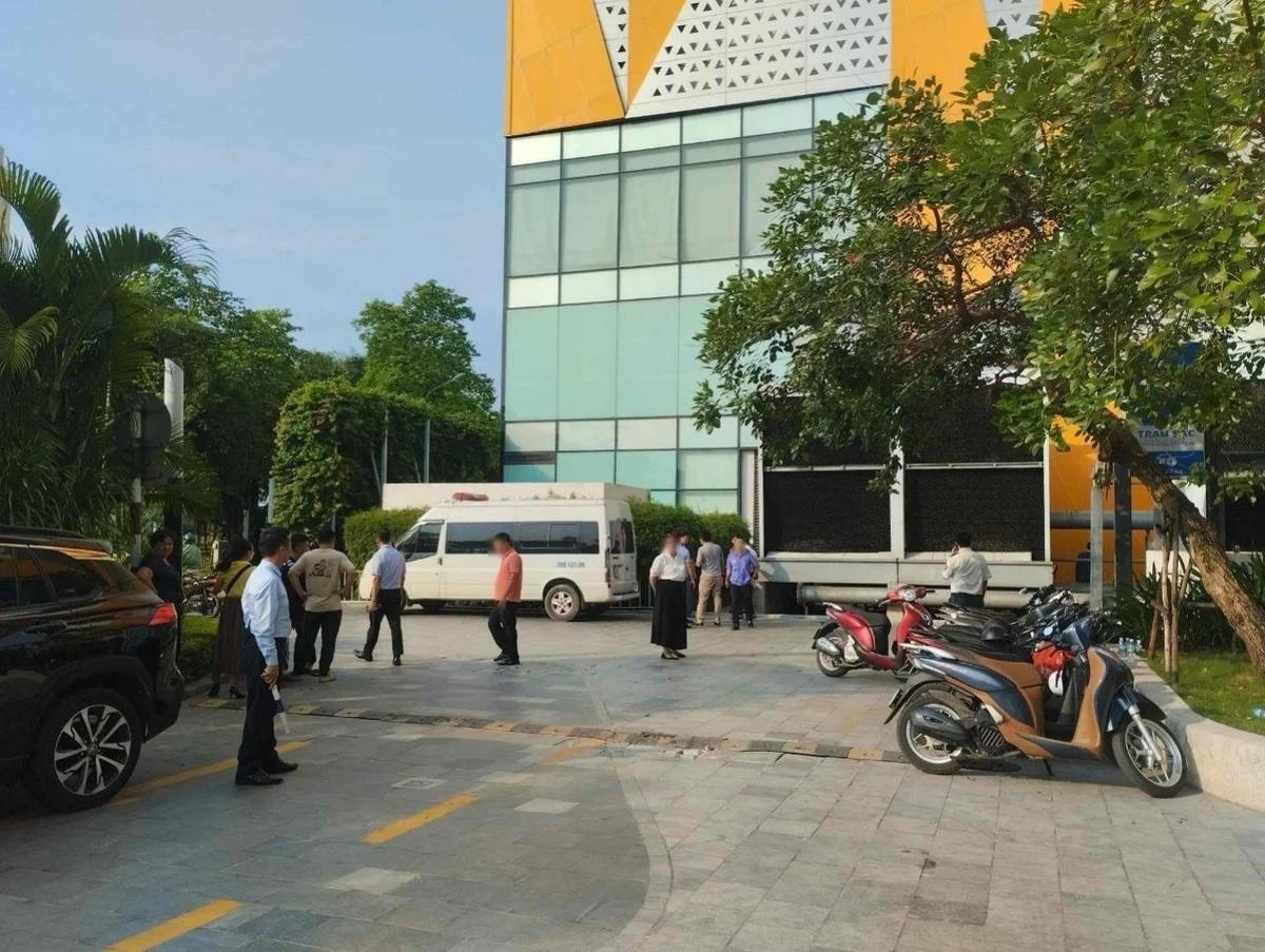 Cô gái bị người yêu tiễn tại TTTM người gây án có đời sống phức tạp - Hình 1