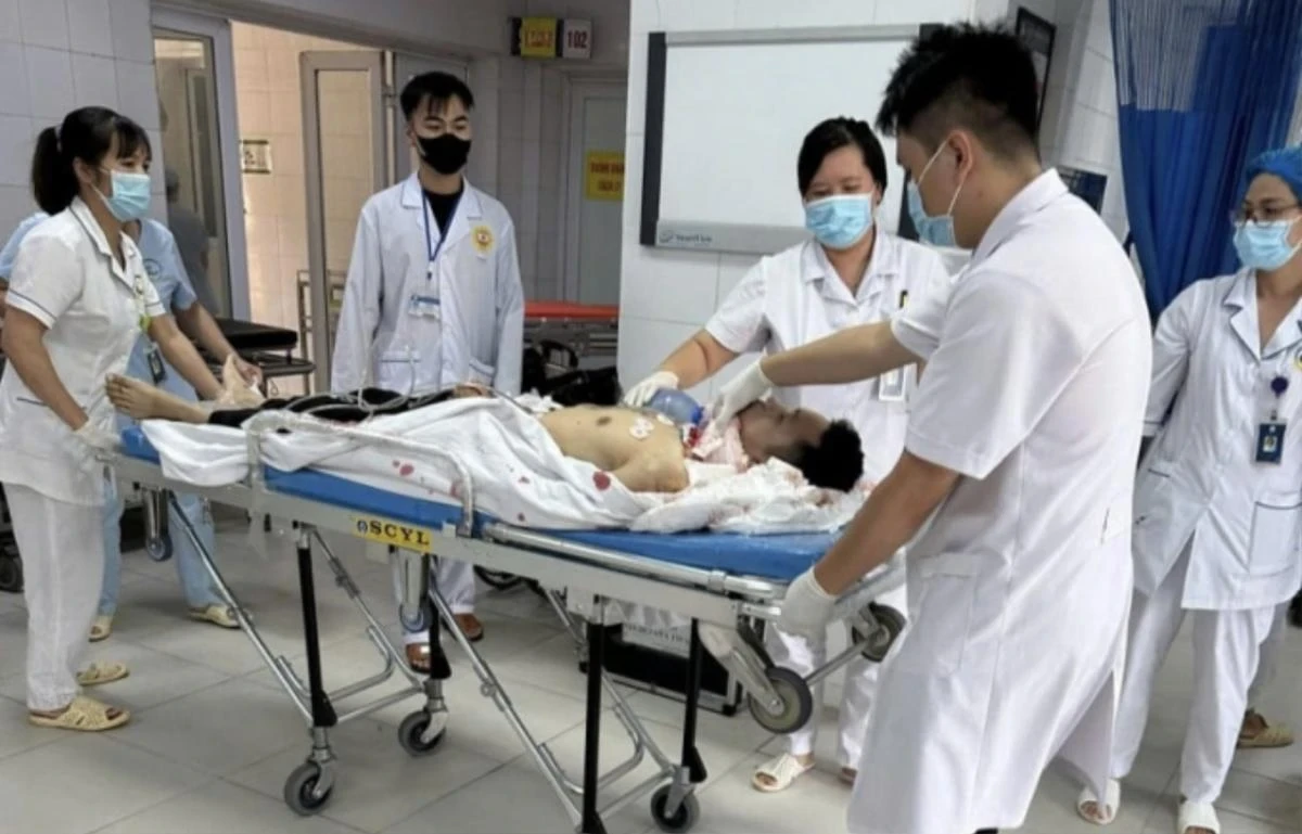 Cô gái bị người yêu tiễn tại TTTM người gây án có đời sống phức tạp - Hình 3