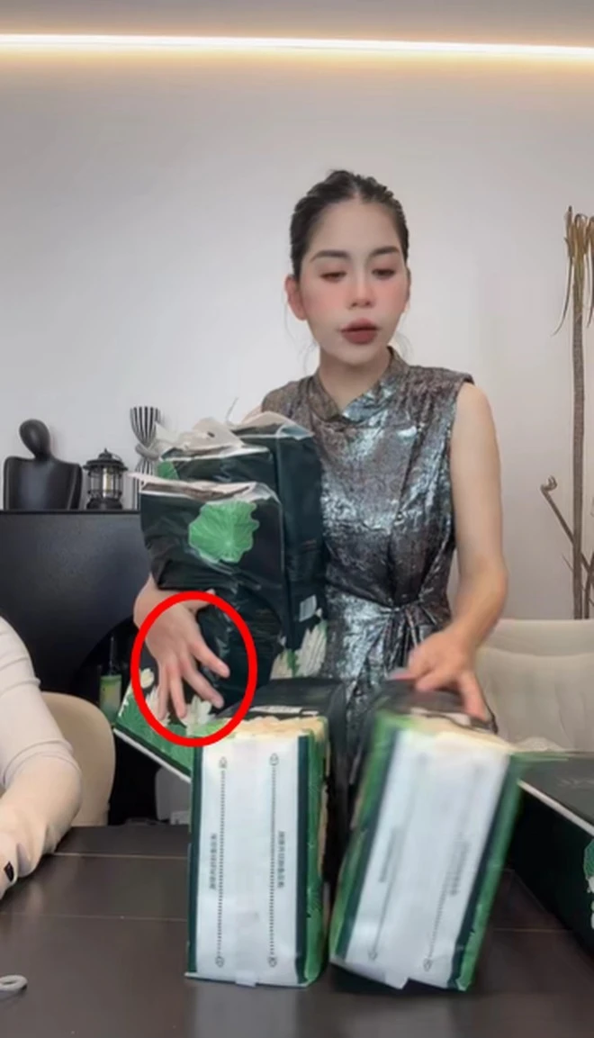 Chồng Hằng Du Mục vui mừng rời trại giam, thái độ như nắm chắc phần thắng? - Hình 6