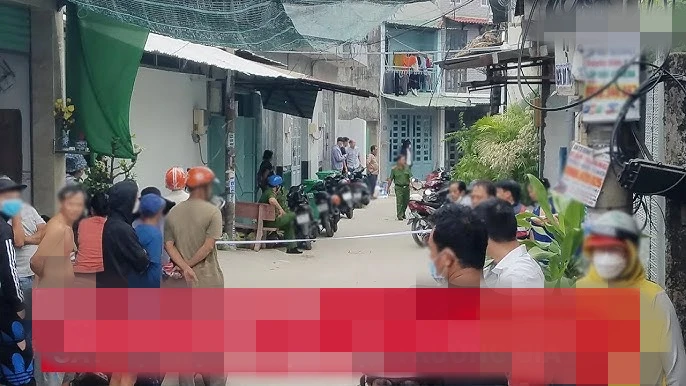 Hàng xóm tiết lộ điều sốc về thanh niên xuống tay với mẹ, tạo hiện trường giả - Hình 2