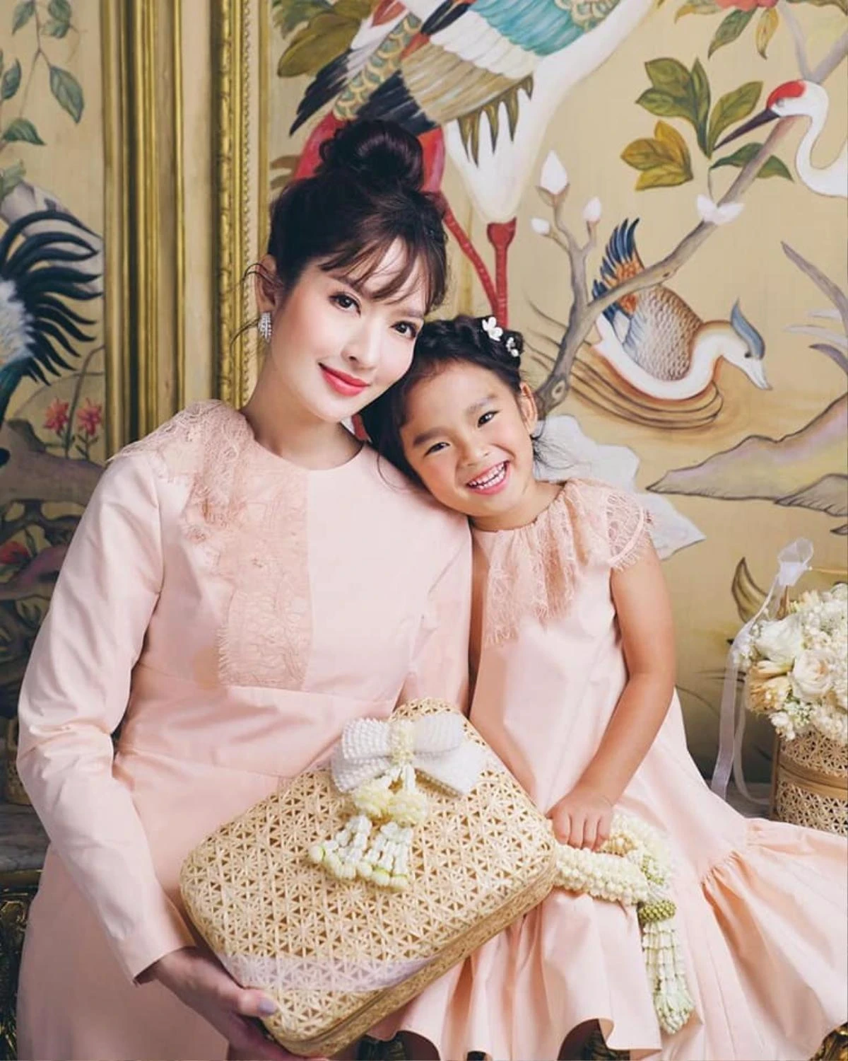 Taksaorn - Chanon phát đường ngọt lịm, netizen quắn quéo với 1 chi tiết? - Hình 5