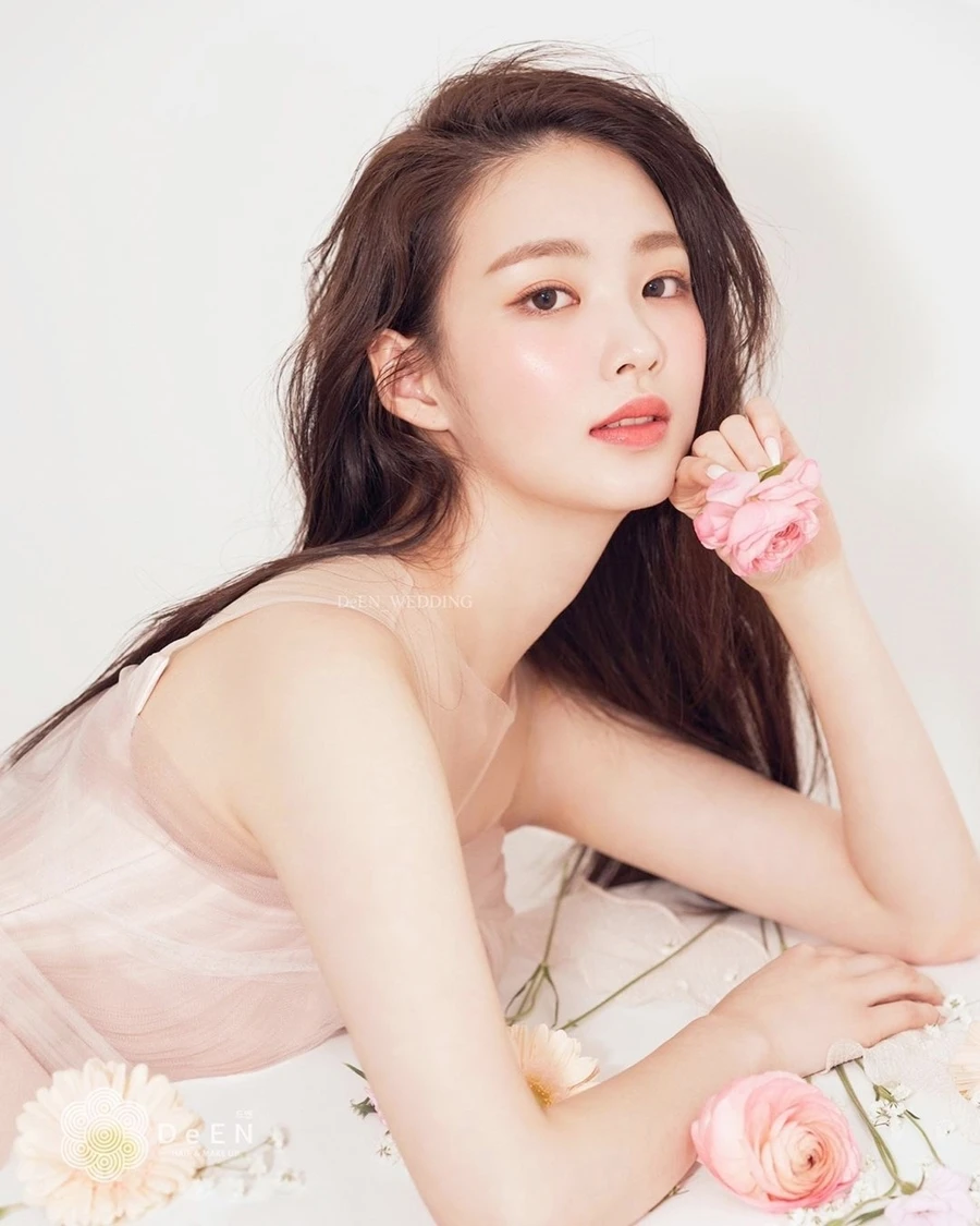 Choi Hyo Joo: Nữ thần mới của Kbiz, idol hụt nhà SM, đẹp tựa Park Min Young - Hình 9