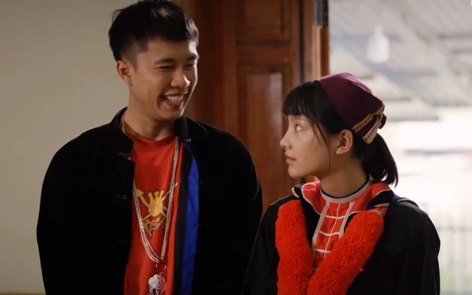 Đi Giữa Trời Rực Rỡ: Khán giả quay lưng ném đá Pu tan nát, tố vô ơn với Chải - Hình 6
