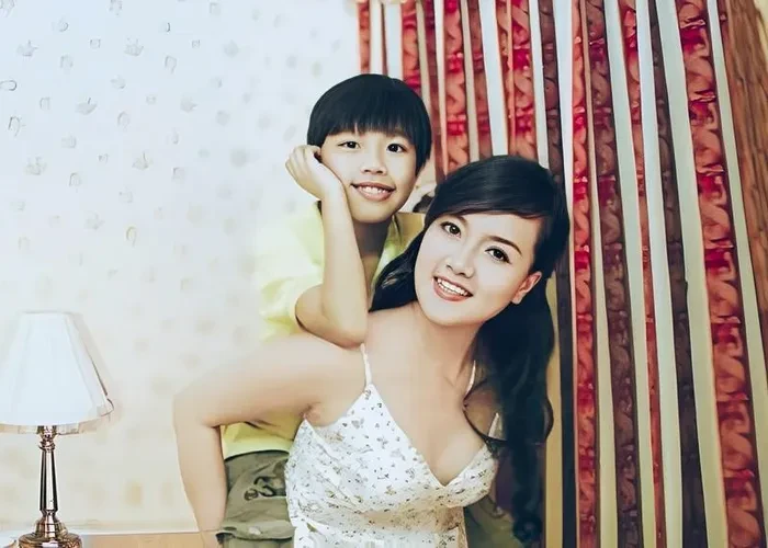Chải Long Vũ làm mẹ mất hết mặt mũi, fan nữ vẫn chết mê vì 1 hành động - Hình 5