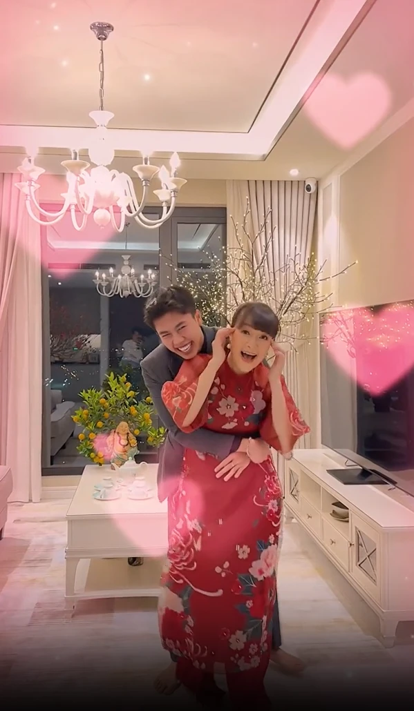 Chải Long Vũ làm mẹ mất hết mặt mũi, fan nữ vẫn chết mê vì 1 hành động - Hình 3