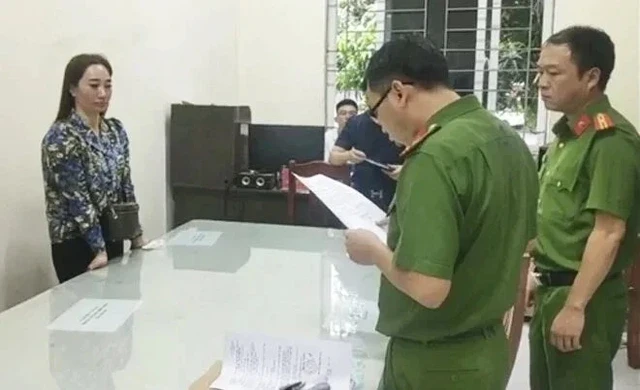 Cô đồng bổ cau đúng nhận, sai cãi liên tục kêu oan trước tòa, CĐM hết hồn - Hình 5