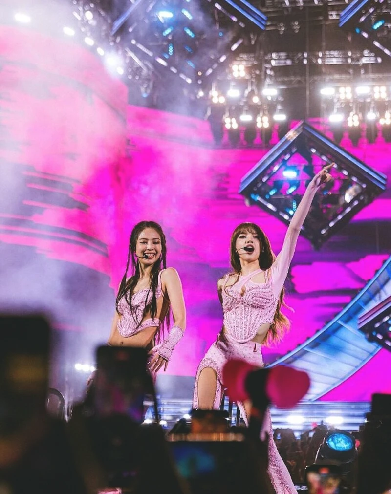 Jennie bị nói là nỗi nhục của Blackpink, dạy hư Lisa, Rosé - Jisoo không cứu nổi - Hình 3