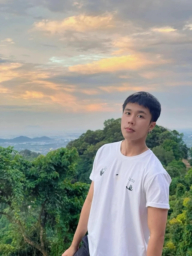 Chải Long Vũ lên livestream cùng mẹ Vân Dung, tuyển vợ điều kiện miễn hoàn trả - Hình 2