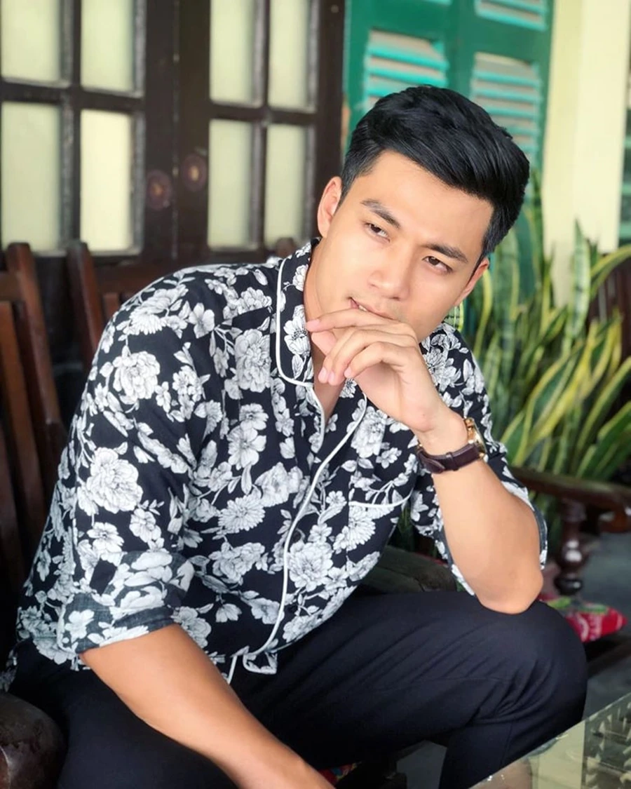 Phương Nam MC VTV có vibe tổng tài điển trai, fan tương tư tin nhắn suốt 2 năm? - Hình 8