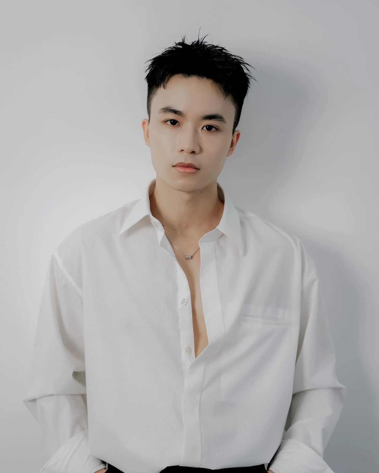 Lương Đỗ: Đệ tử mới của Hằng Du Mục, nam thần skincare, mỗi tháng kiếm trăm củ - Hình 8