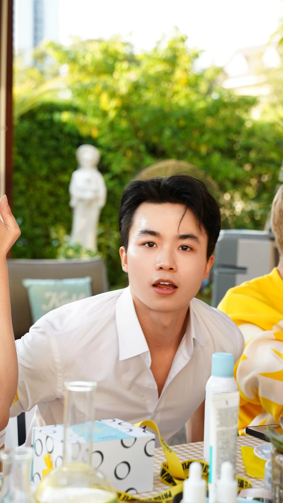 Lương Đỗ: Đệ tử mới của Hằng Du Mục, nam thần skincare, mỗi tháng kiếm trăm củ - Hình 5