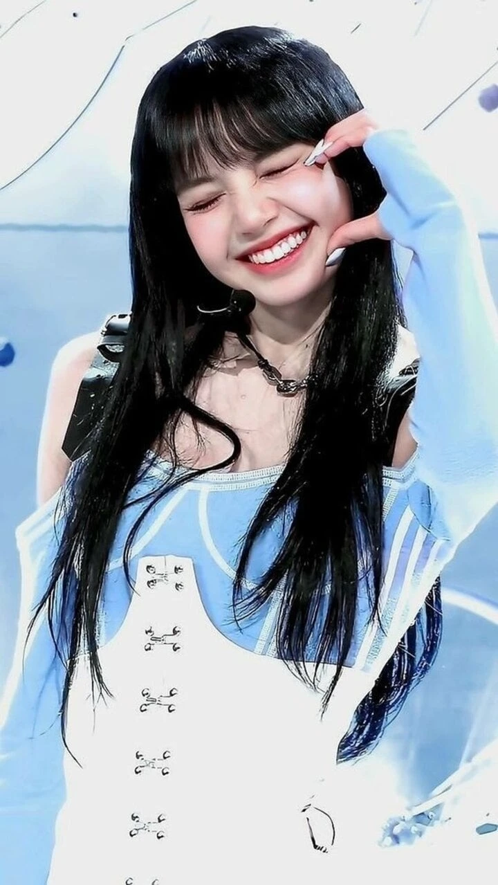 Lisa khiến fan IU giận tím người, vì sai số 0,1 trên một ứng dụng, xưng bá Kpop? - Hình 6