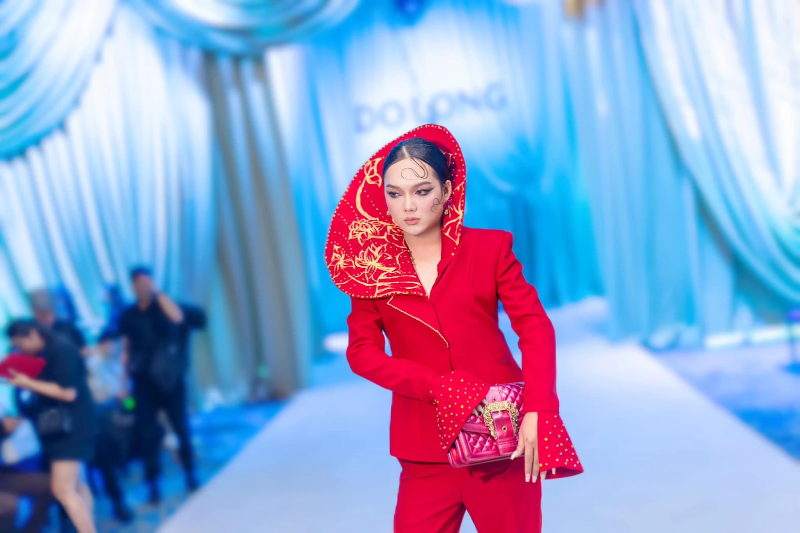 Tiktoker Phạm Thoại réo tên couple Pu - Chải, xoáy mạnh vấn đề giáo dục qua phim - Hình 4