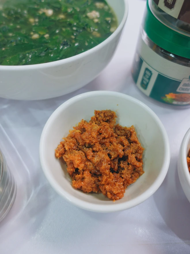 4 Tiktoker bị réo tên vì nghi vấn an toàn sản phẩm: Hằng Du Mục top đầu? - Hình 3