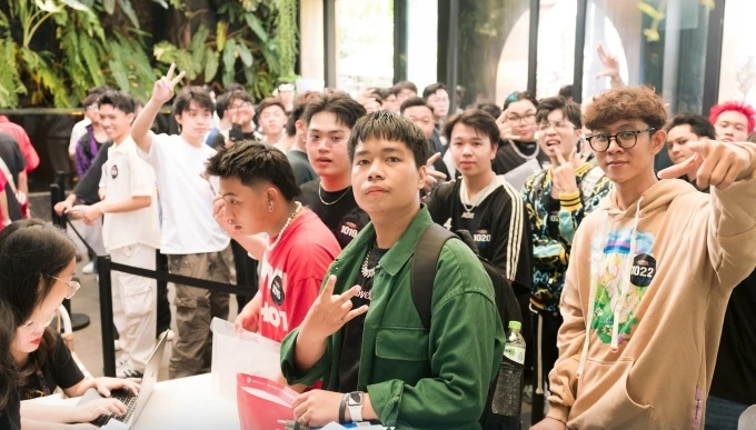 F. HERO rapper tạo cơn bão Mirror Mirror với Changbin, sắp có mặt tại rap Việt! - Hình 8