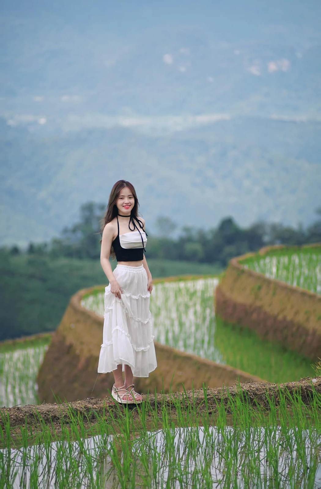 Vàng Thị Sin gái bán lê đỉnh nhất HG, 6 năm lột xác đến Xuân Ca cũng bít cửa? - Hình 11