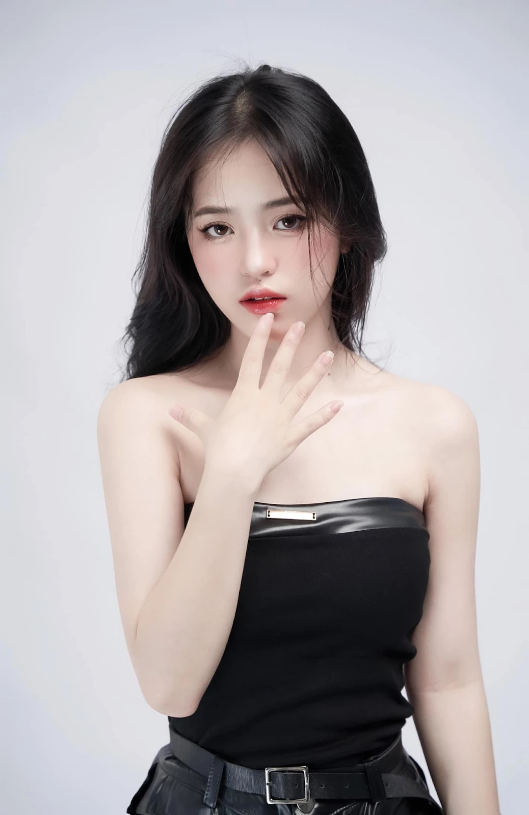 Vàng Thị Sin gái bán lê đỉnh nhất HG, 6 năm lột xác đến Xuân Ca cũng bít cửa? - Hình 9