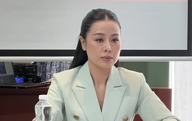 Nam Thư lộ vẻ thất thần, mất trắng hợp đồng, thiệt hại hàng tỷ đồng vì scandal - Hình 1