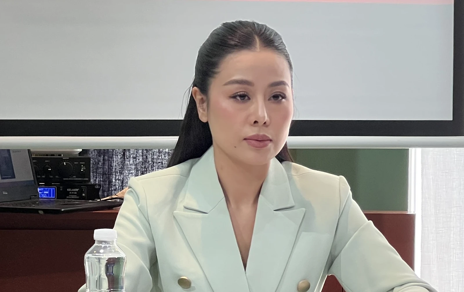 Nam Thư bị Sở TT&TT réo sau màn họp báo giải oan, cả gan tổ chức chưa xin phép - Hình 4