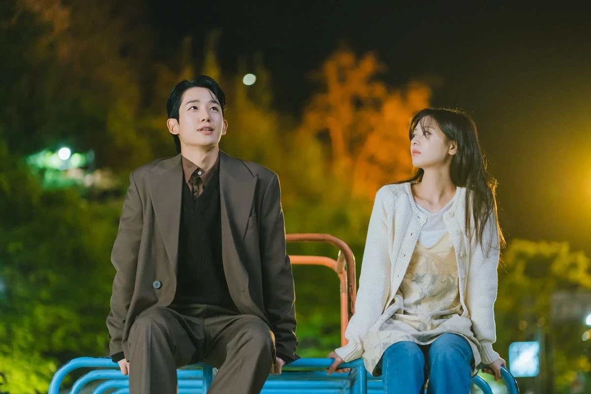 Love Next Door: Jung Hae In công bố ngày trọng đại với bạn gái, Jisoo bít cửa - Hình 3