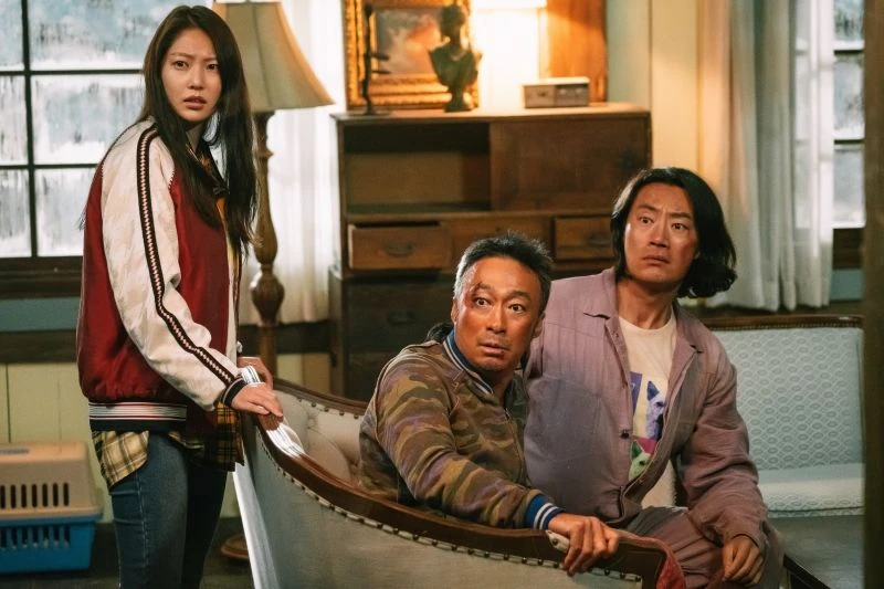 Review Đẹp Trai Thấy Sai Sai: kinh dị đội lốt phim hài, xấu cũng là một cái tội - Hình 11