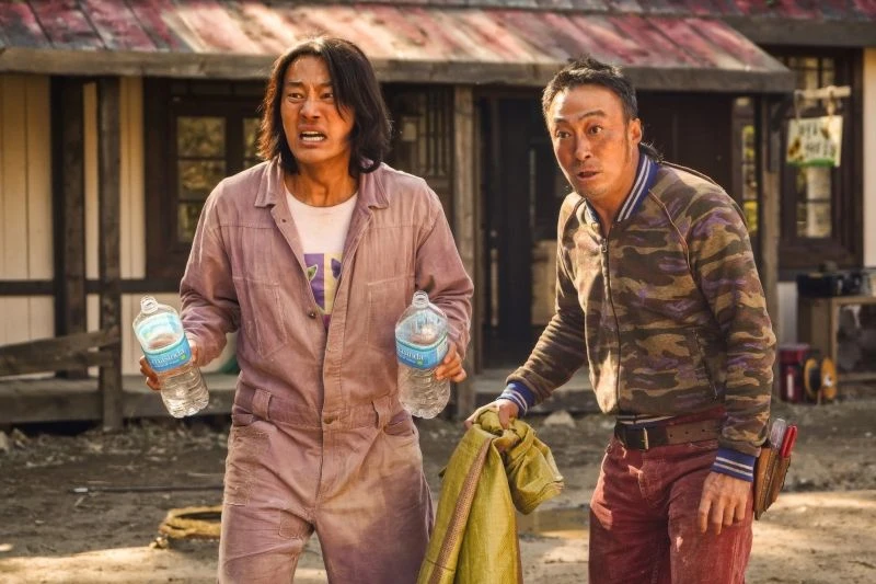 Review Đẹp Trai Thấy Sai Sai: kinh dị đội lốt phim hài, xấu cũng là một cái tội - Hình 2