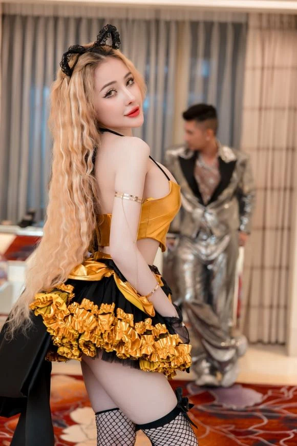 Ngân 98 khoe diện mạo mới xinh như búp bê, vẫn bị nói là Xuân Ca phiên bản lỗi - Hình 7