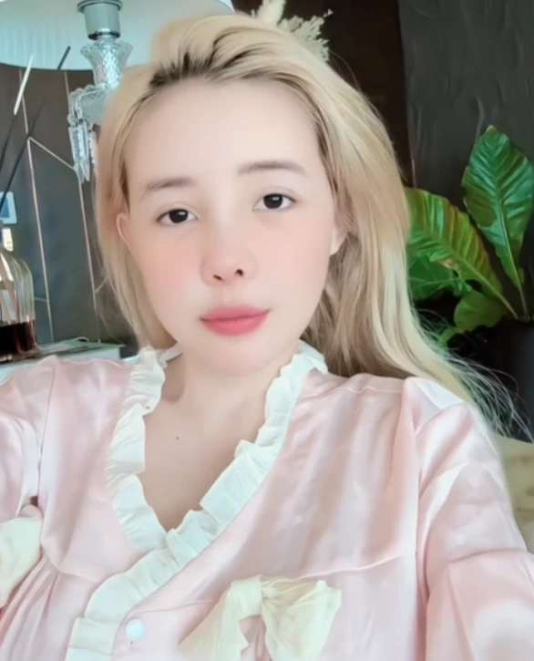 Ngân 98 khoe diện mạo mới xinh như búp bê, vẫn bị nói là Xuân Ca phiên bản lỗi - Hình 5