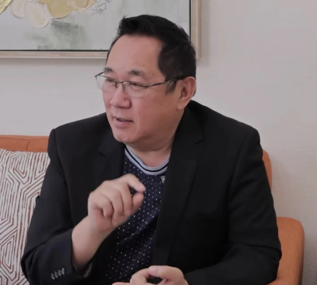 Chung Tử Lưu: Thầy của Quang Lê, Trường Vũ, thời trẻ đẹp như tài tử Hong Kong - Hình 1